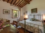 Bedroom with beams Bedroom with beams